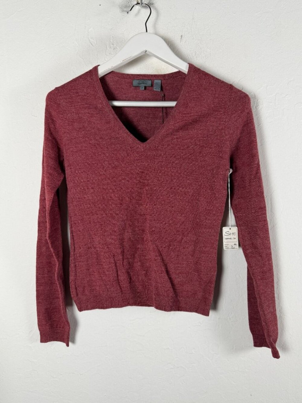 Teenflo Mirella Womens V-Neck Sweater Wine Red Fitted Knit Pullover Small New